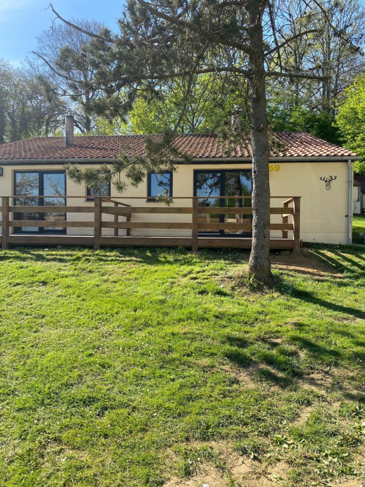 Repere Du Cerf Villa Virton Kültér fotó